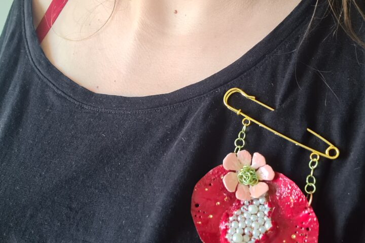 Skapa broscher och bag charms