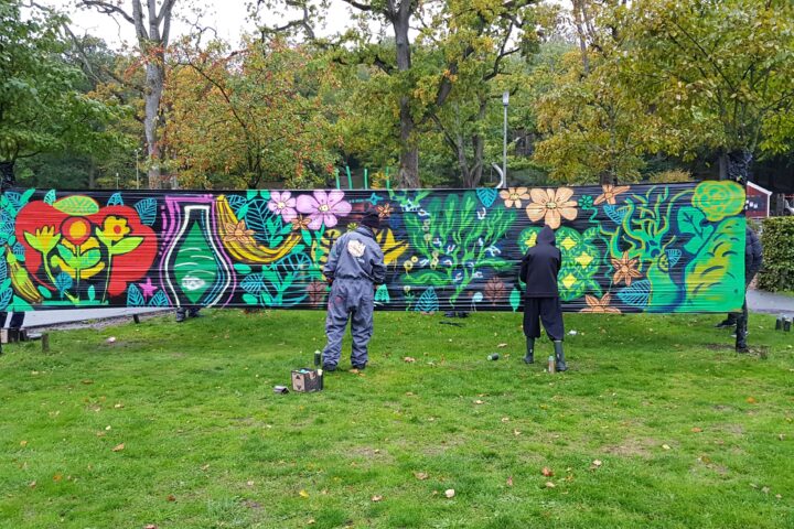 Skriv graffiti och måla poesi